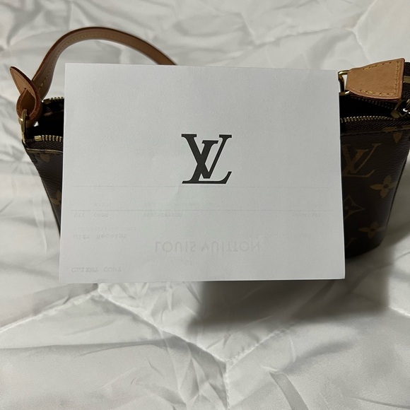 LOUIS VUITTON POCHETTE ACCESSORIES in very great condition. Original LV - Picture 10 of 11
